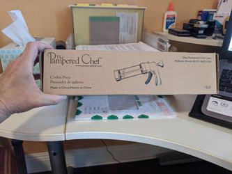 The Pampered Chef Cookie Press. #1525 Thumbnail
