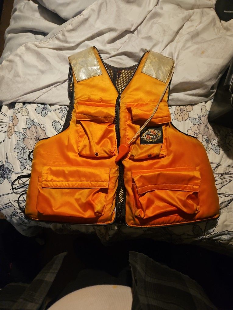 Stearns Life Vest with Pockets