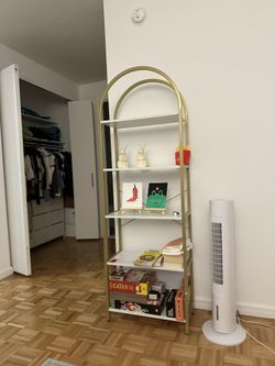 Bookshelf 