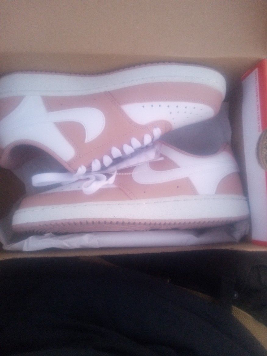 Women's Nike Court Vision Lo Pink