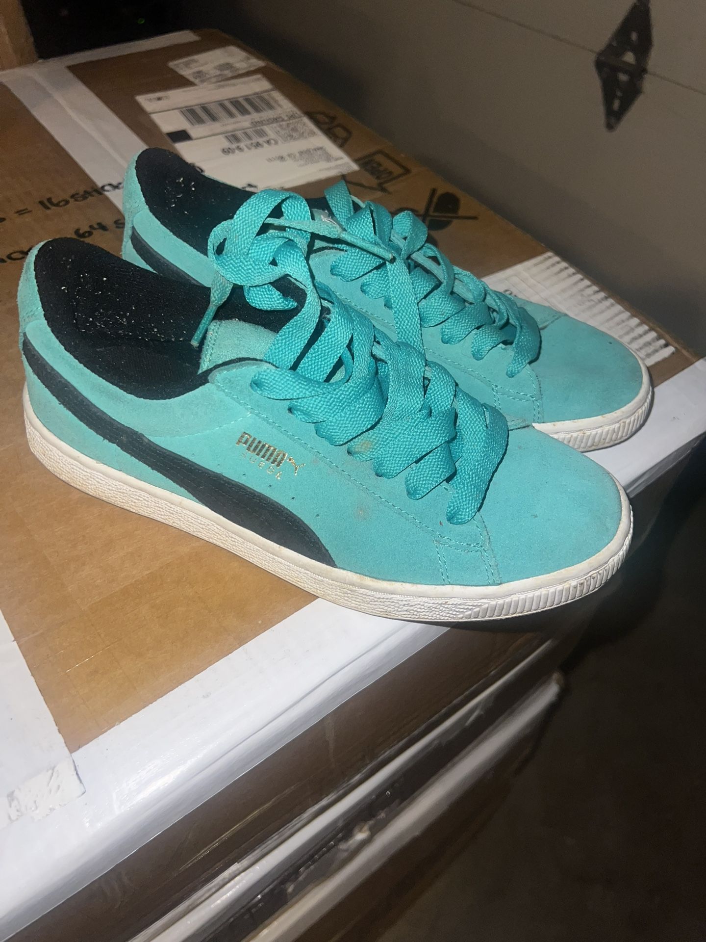 PUMA SHOES SIZE 5m $50 OBO