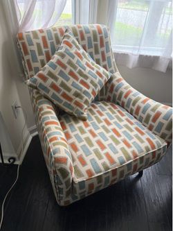 Chair with extra pillow