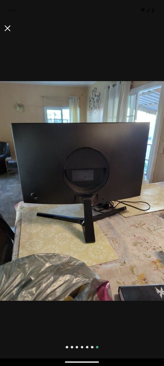 Samsung Curved Gaming Monitor 144hz 24" for Sale in City Of Industry