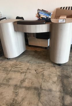 Gray nail table