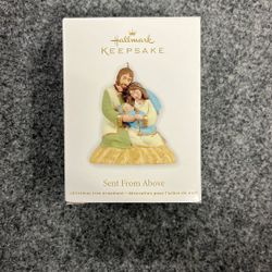 2011 Hallmark Ornament