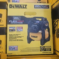 Dewalt 20v Max XR Flex Volt 2'5 Gal Air Compressor 