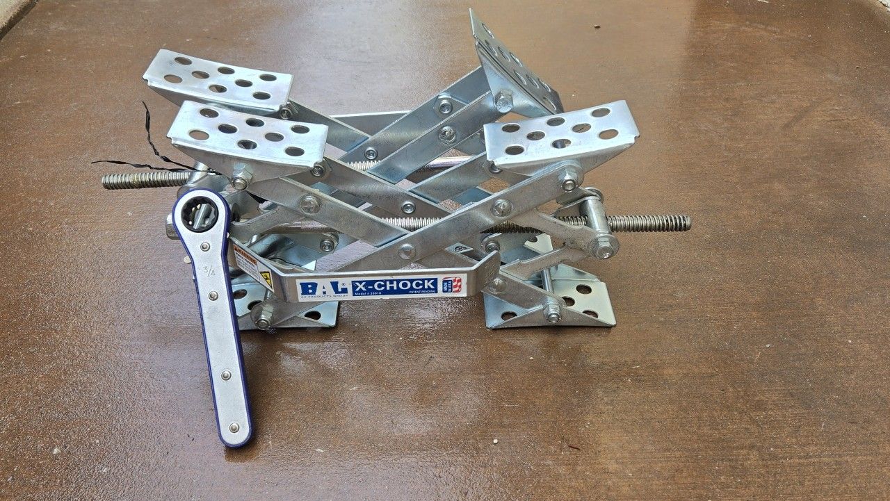 X-Chocks Model#28010