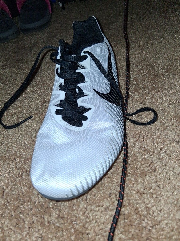 Nike Racing Size 8