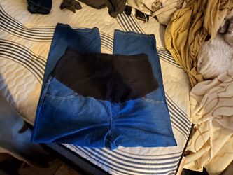 Maternity clothes Size large