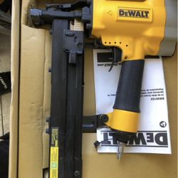 Pneumatic 16 Gauge 1 In. Lathing Stapler 