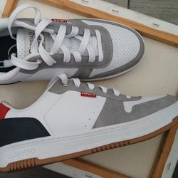 Levi's Shoes Kids Size 6M 
