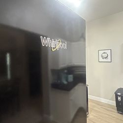 Whirlpool Refrigerator 