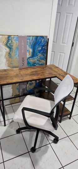 LAPTOP STATION DESK & CHAIR