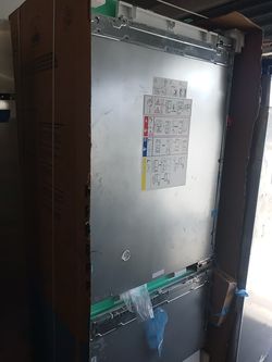 Brand new! Thermador 36" built in refrigerator