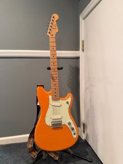 Fender Duo-Sonic Electric Guitar with Maple Fingerboard Capri Orange