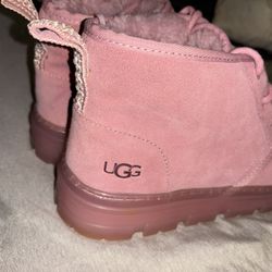 Women’s Uggs 
