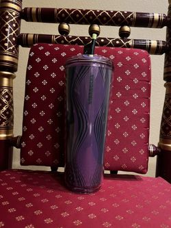 Starbucks 2025 Wavy Green Purple Plastic Hot & Cold Cup Tumbler, 24 oz