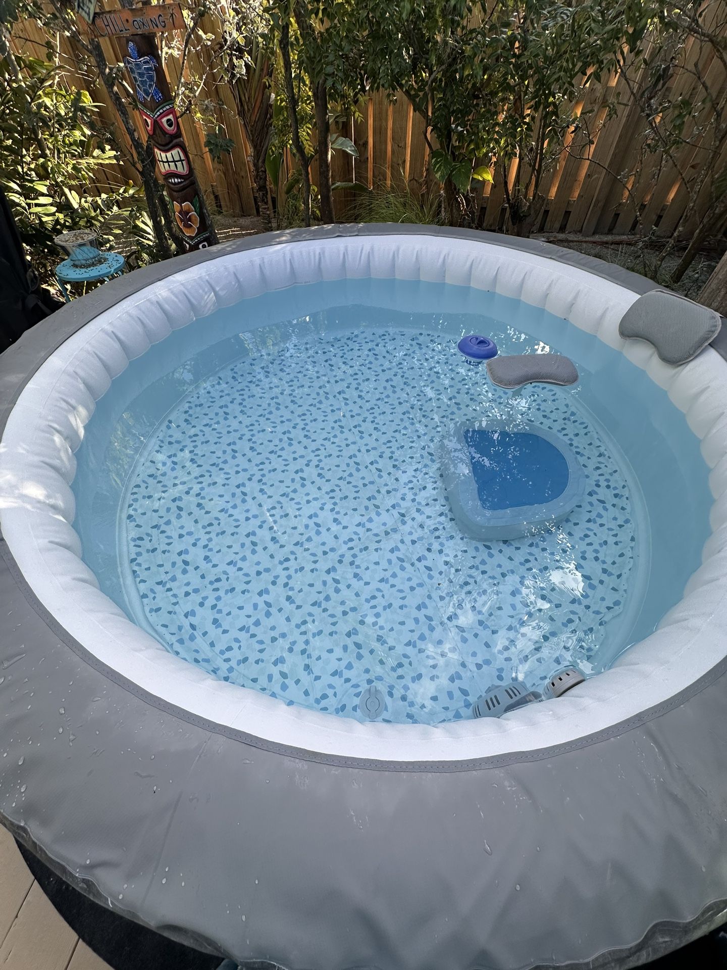 Saluspa Budapest Hot Tub. Works Like Brand New.