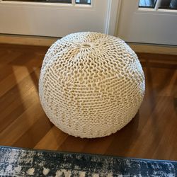 Small Chunky Knit Pouf Ottoman Woven Style – 18-20” – Ivory