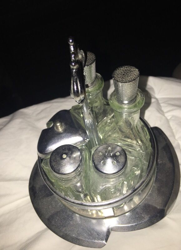 Vintage Bakelite glass s&p oil and vinegar caddie!!