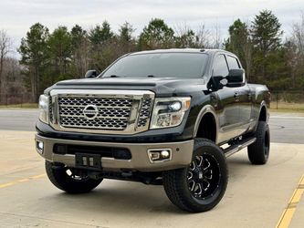 2017 Nissan TITAN XD