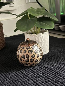 Beautiful HAND PAINTED leopard Print Tea Candle Holder 🌿🐆🌿🌿🌿🐆
