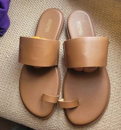 Sandalias mk originales nunca se usaron