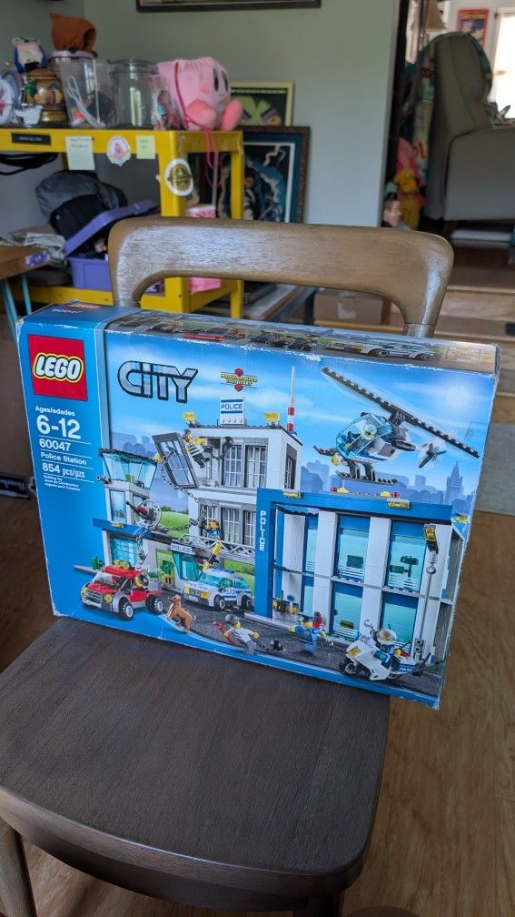 Lego City Police Station Plus Scooby Doo Set Bundle