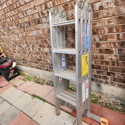 16ft Multi-Positión Aluminum Ladder Good Conditión 