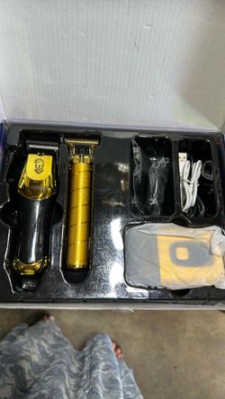 HAIR CLIPPERS