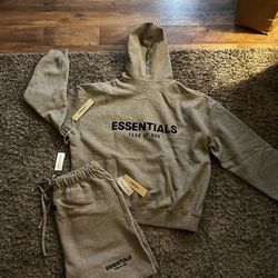 Fear of God Essentials Hoodie & shorts Set (PacSun) Brand new w/ 🏷️