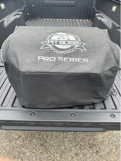 Pit Boss table top smoker & grill