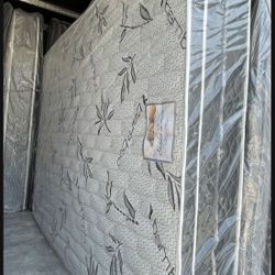 New Bamboo Queen Size Pillow Top Mattress And Box Spring, Pick Up Is In Long Beach