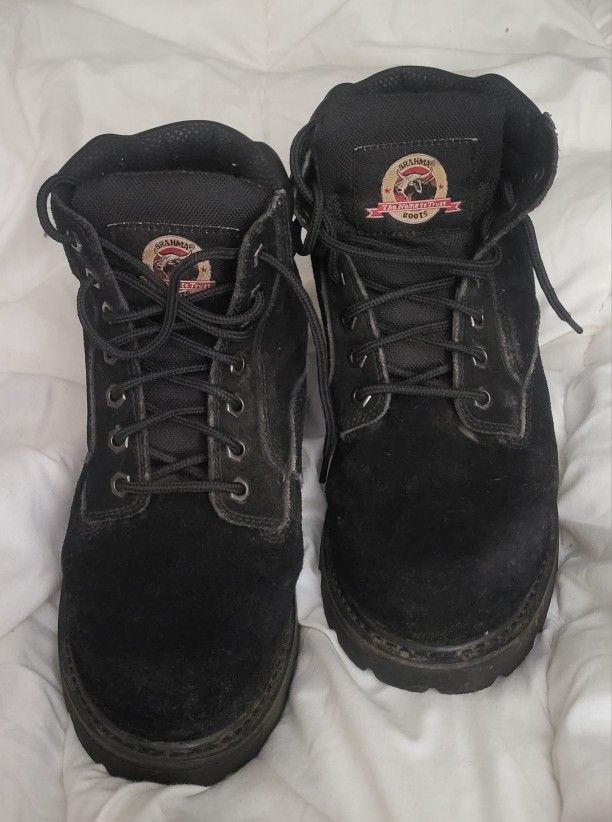 Brahma black suede boots