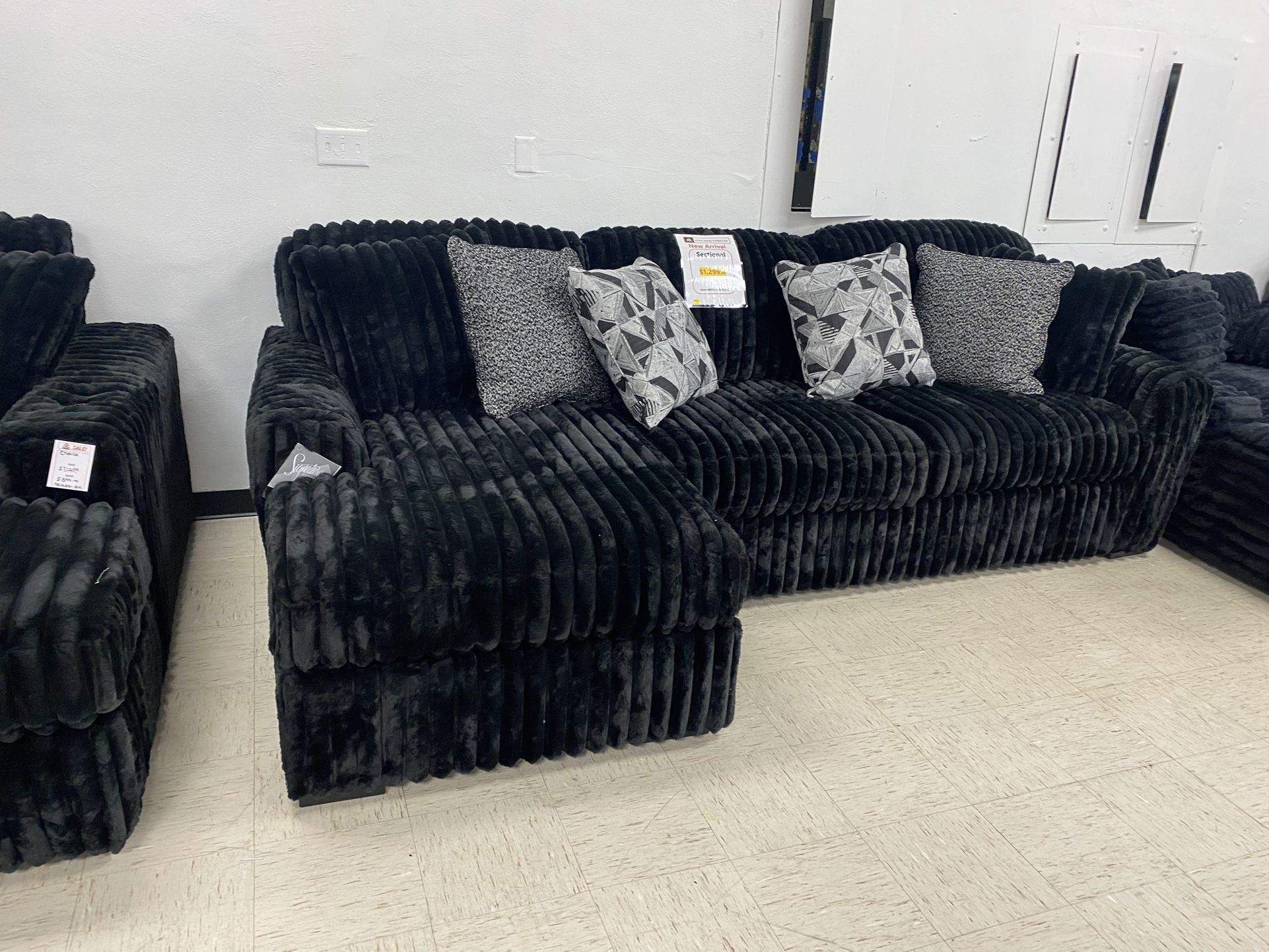 Sectional $1.299