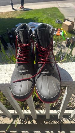 Guess boots