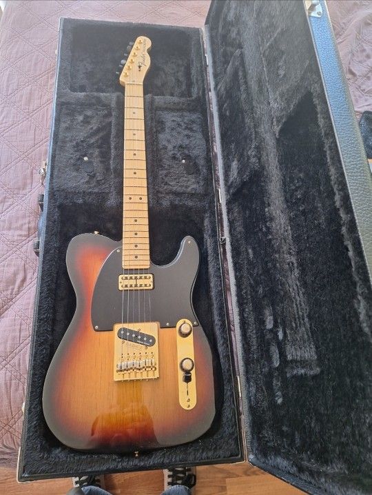 Fender American Special Telecaster
2014 Upgraded/Customized Gold & Black Hardware
