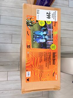 Disney Haunted Mansion Hitchhiking Ghosts Animated Set