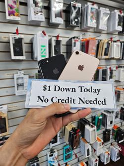 Unlocked iPhone 8 📱 – Compatible with All Carriers! Get Yours Today!-Smartphone
