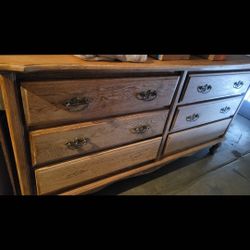 Free Solid Oak Vintage Dresser