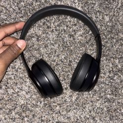 beats solo 3 (black) (NO CASE)