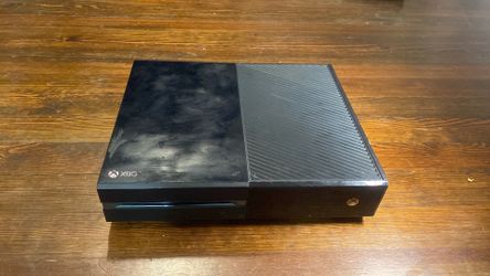 Xbox one with power cords