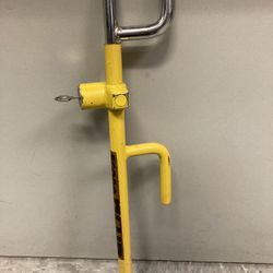 The Club Econo Vehicle Steering Wheel Anti-Theft Lock With Key