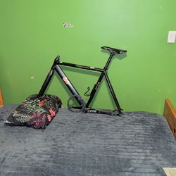 Black 6ku Check Desc