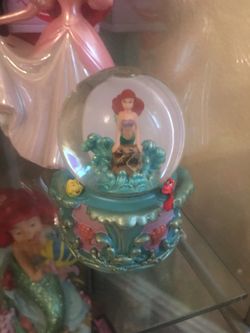 Disney Little Mermaid snow globe
