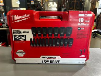 Milwaukee 1/2” Drive Impact Socket Set - 49-66-7012
