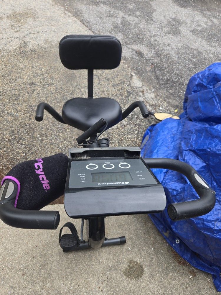 Exercise Bike W/ Extras/ Slim Cycle