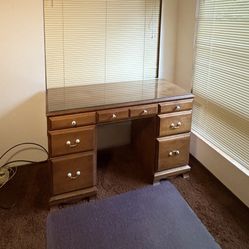 Free Wood Desk 