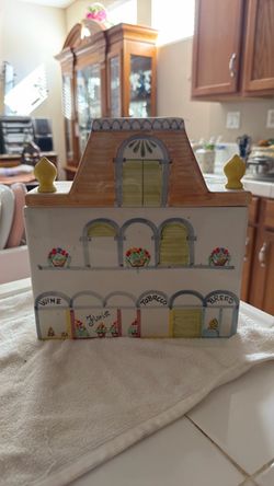 Hand-Painted Ceramic Village Building Tea Storage / Canister