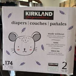 KIRKLAND Diapers Size 2 